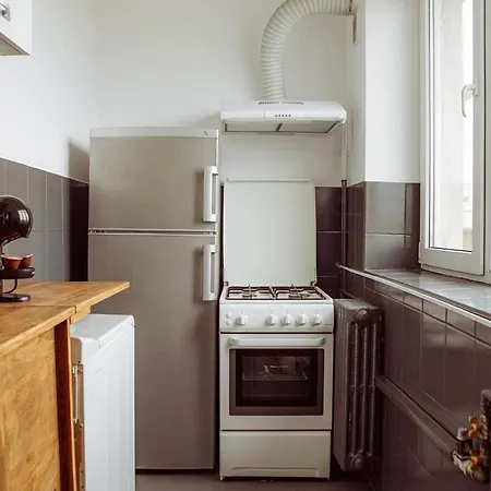 Rooftop Nearby Stadium *